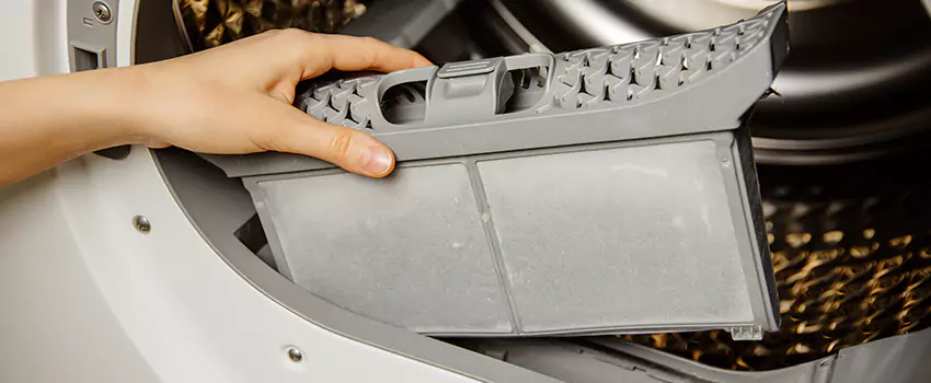 Signs Of A Clogged Dryer Lint Trap in Sun City West, Arizona